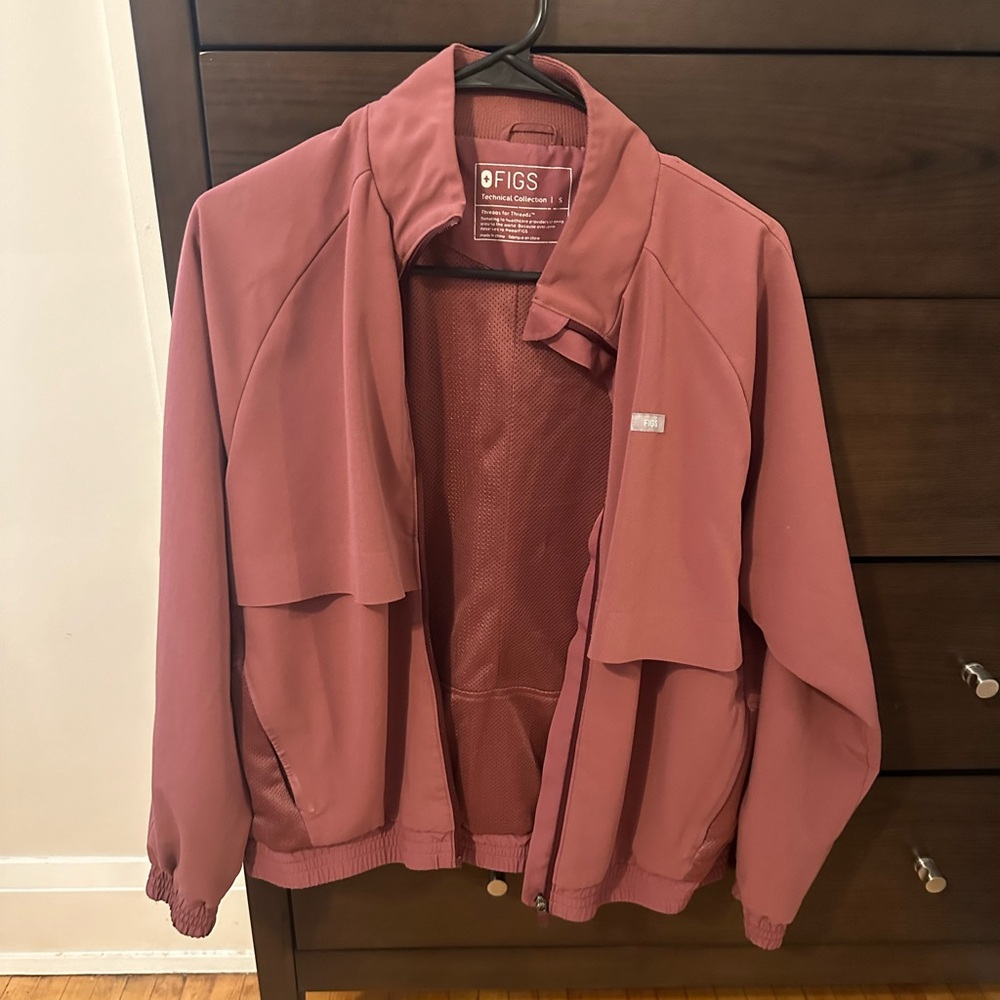 FIGS Women’s Sydney Jacket - Mauve